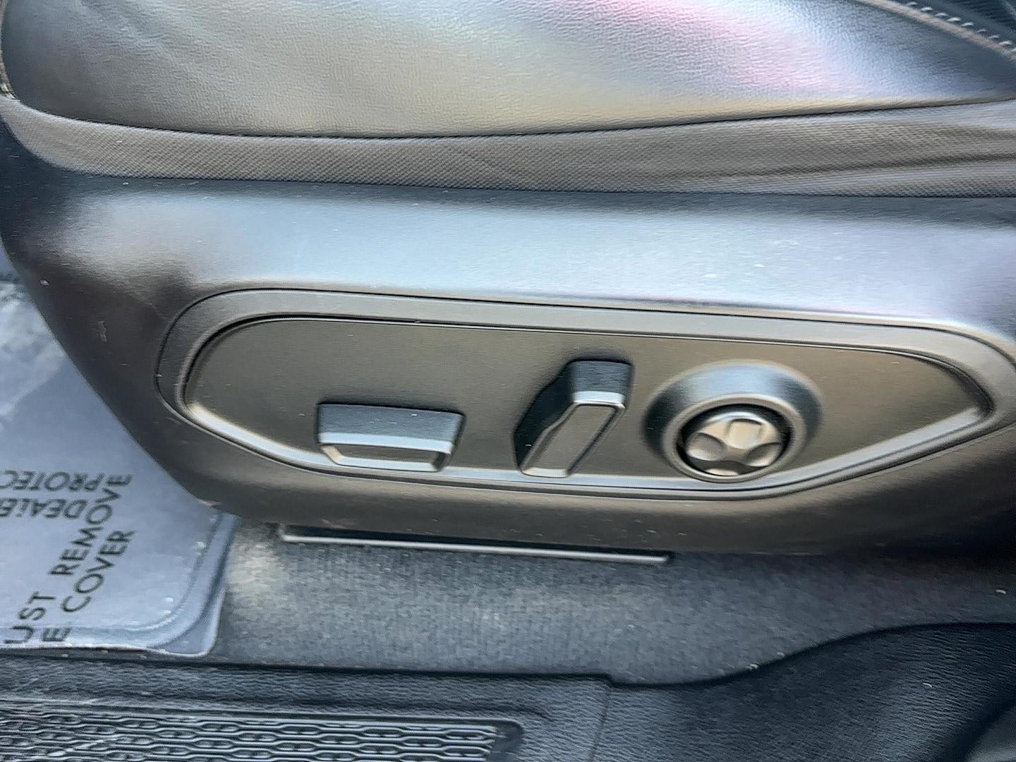Vehicle image 17 of 17