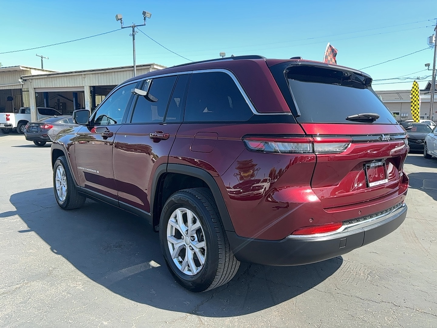 Vehicle image 5 of 17