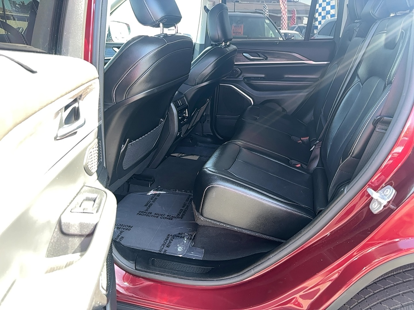 Vehicle image 9 of 17