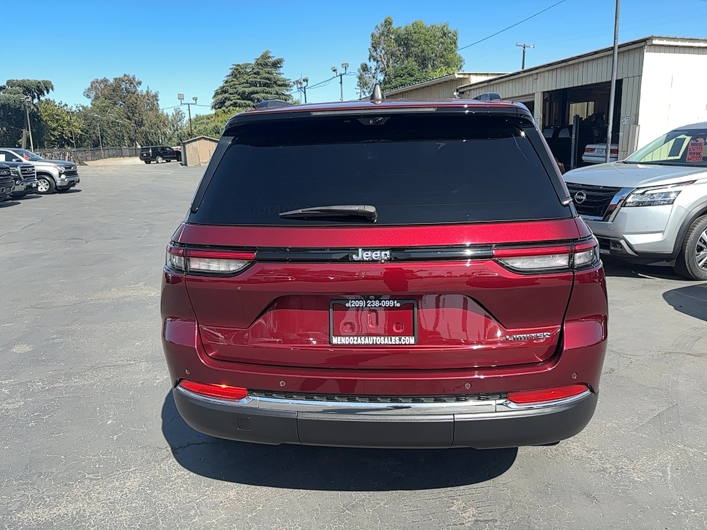 Vehicle image 7 of 17