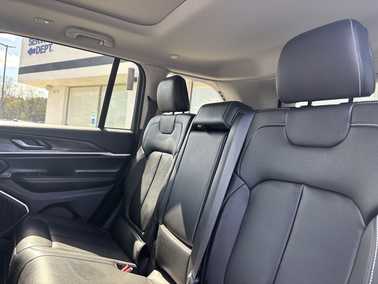 Vehicle image 19 of 20