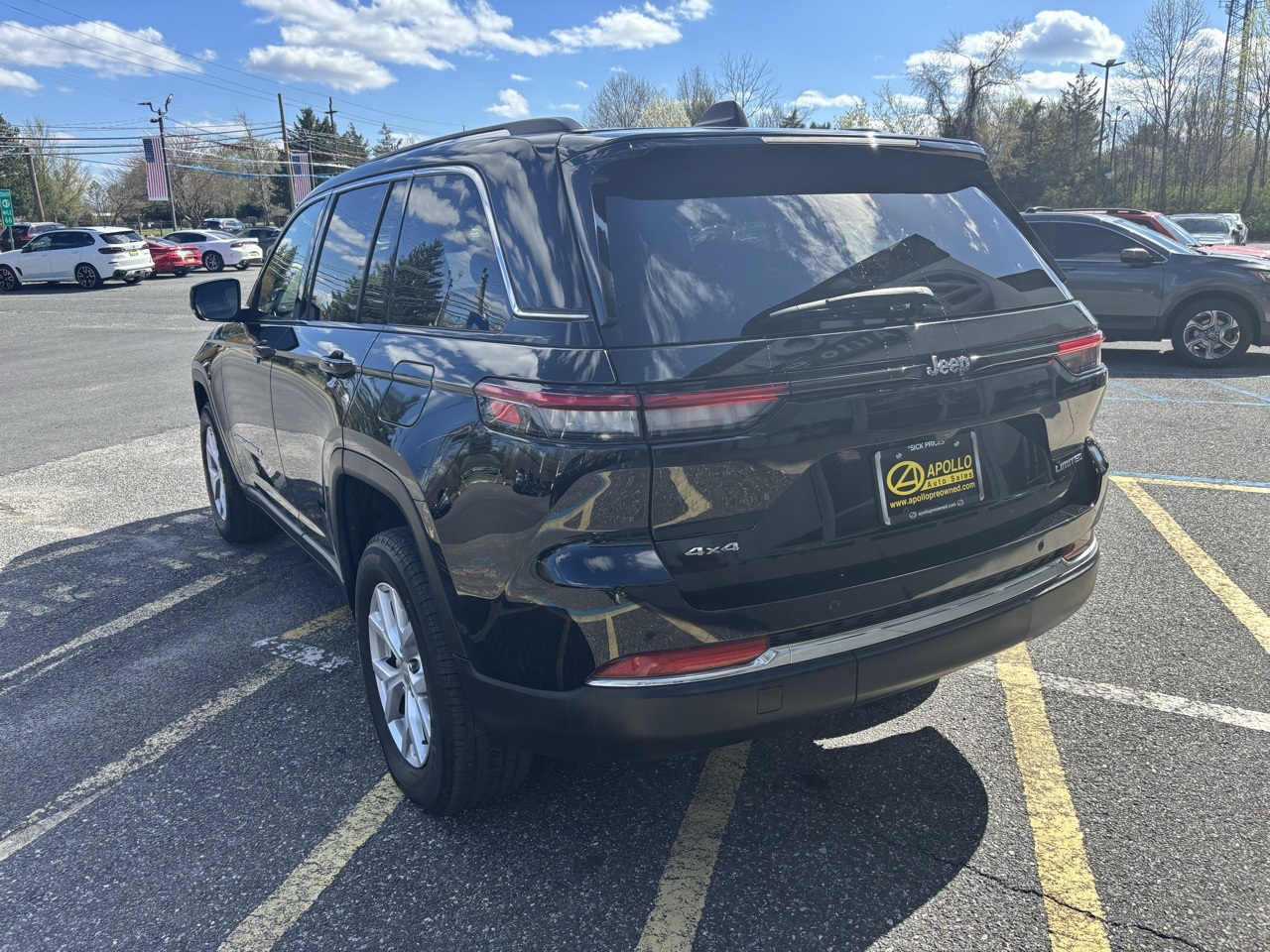 Vehicle image 4 of 20