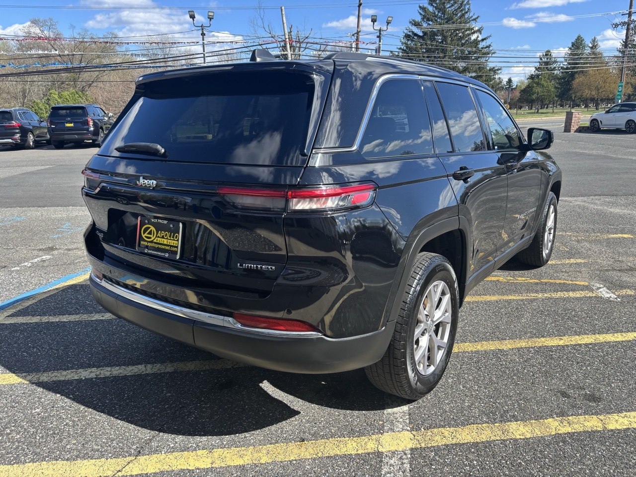 Vehicle image 3 of 20