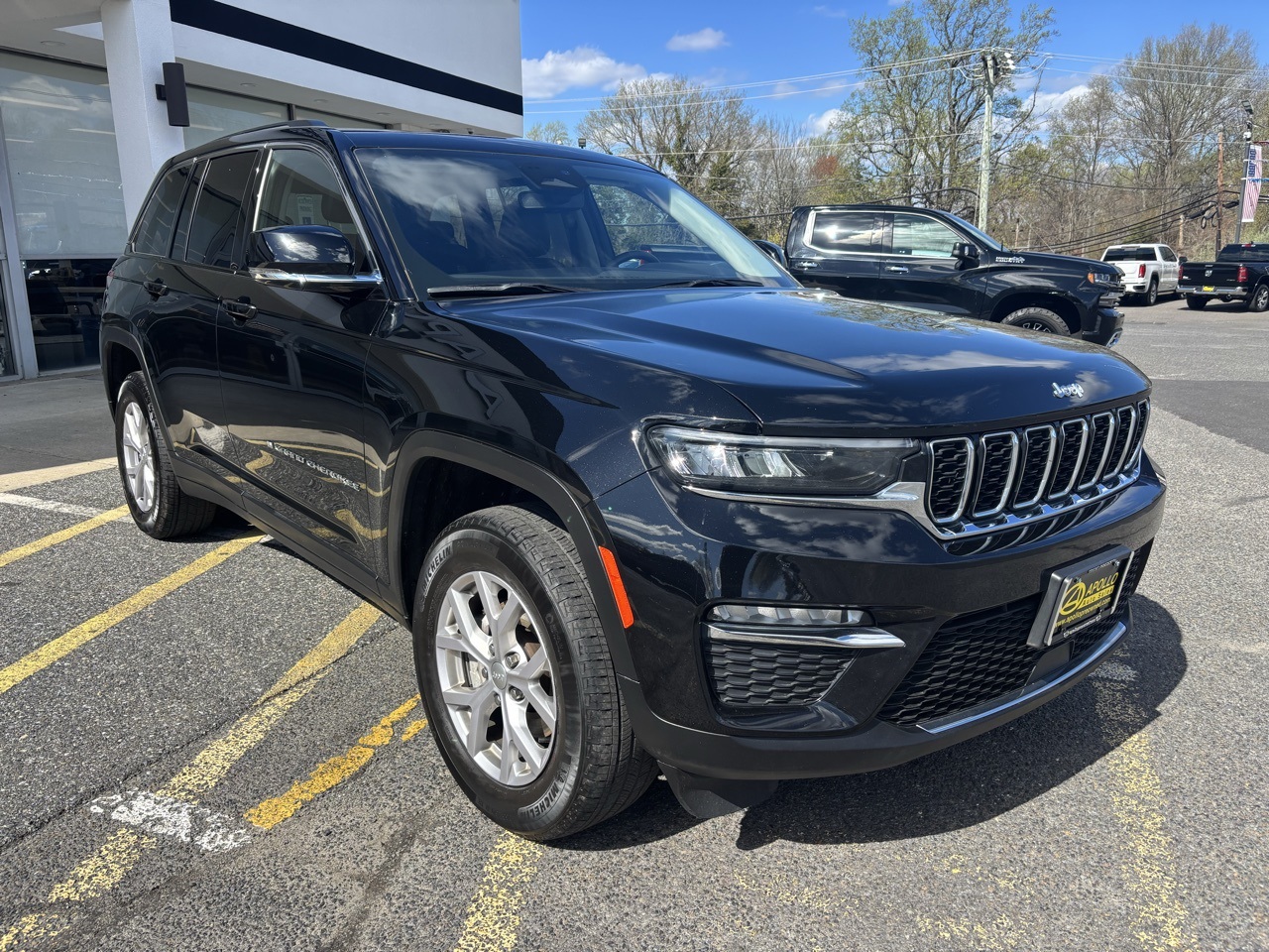 Vehicle image 2 of 20
