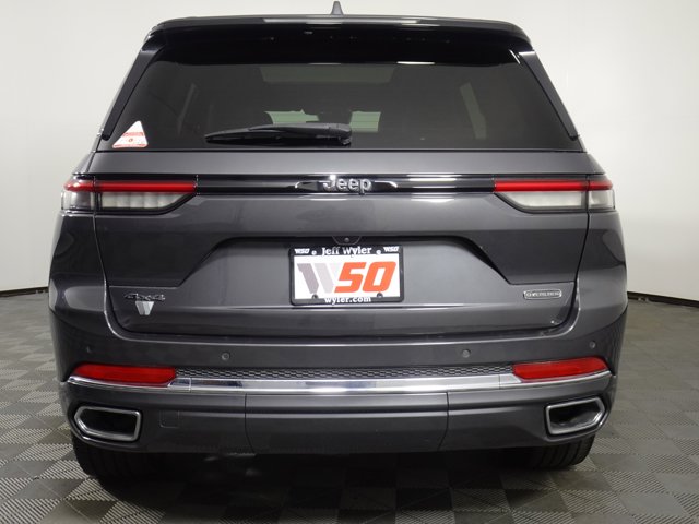 Vehicle image 6 of 53