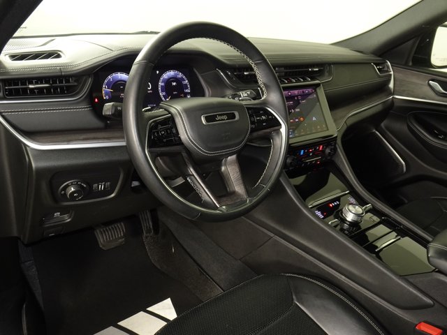 Vehicle image 15 of 53