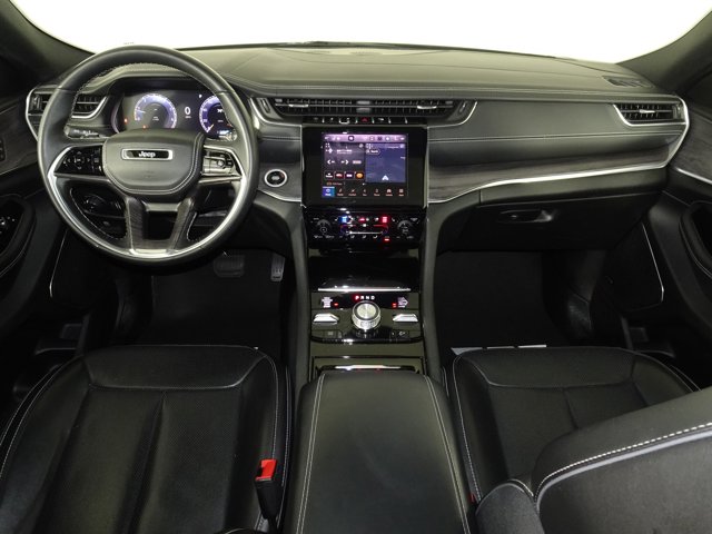 Vehicle image 17 of 53