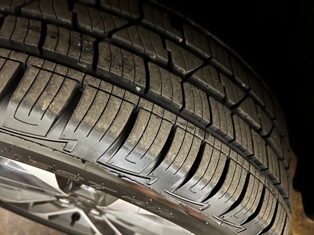 Vehicle image 12 of 52