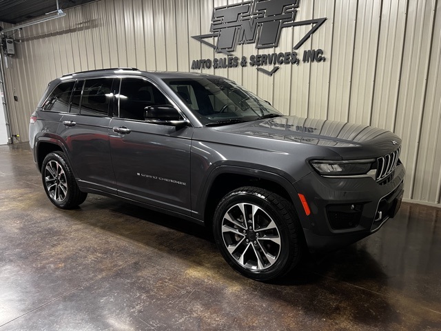 Vehicle image 3 of 52