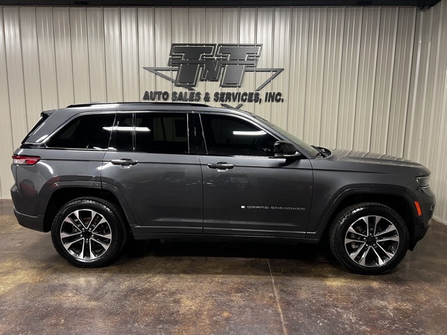 Vehicle image 5 of 52