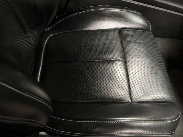 Vehicle image 31 of 52