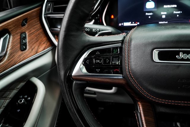 2022 Jeep Grand Cherokee Summit Image 21 of 50