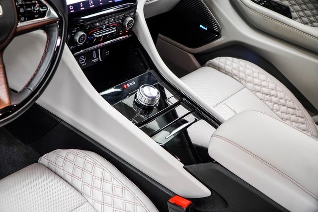 2022 Jeep Grand Cherokee Summit Image 30 of 50