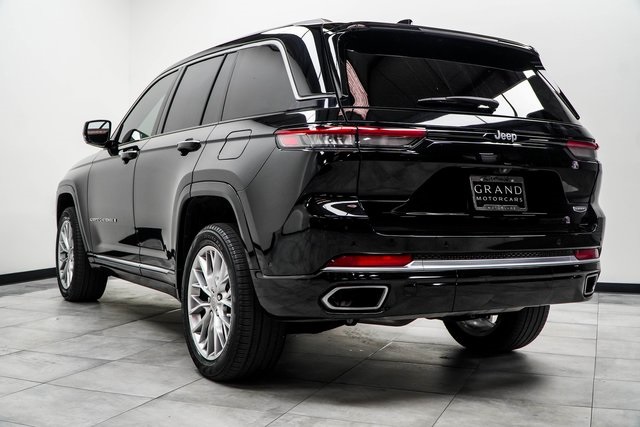 2022 Jeep Grand Cherokee Summit Image 8 of 50