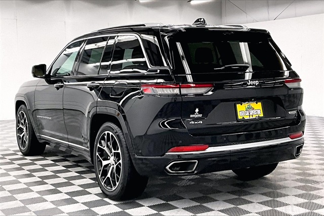 Vehicle image 5 of 39