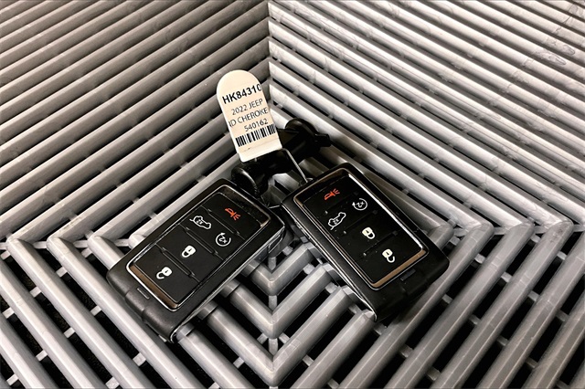 Vehicle image 12 of 39