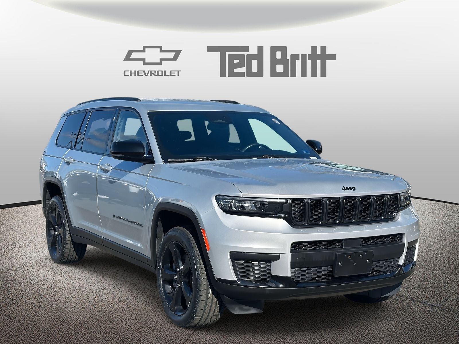2022 Jeep Grand Cherokee L Altitude Image 3 of 28