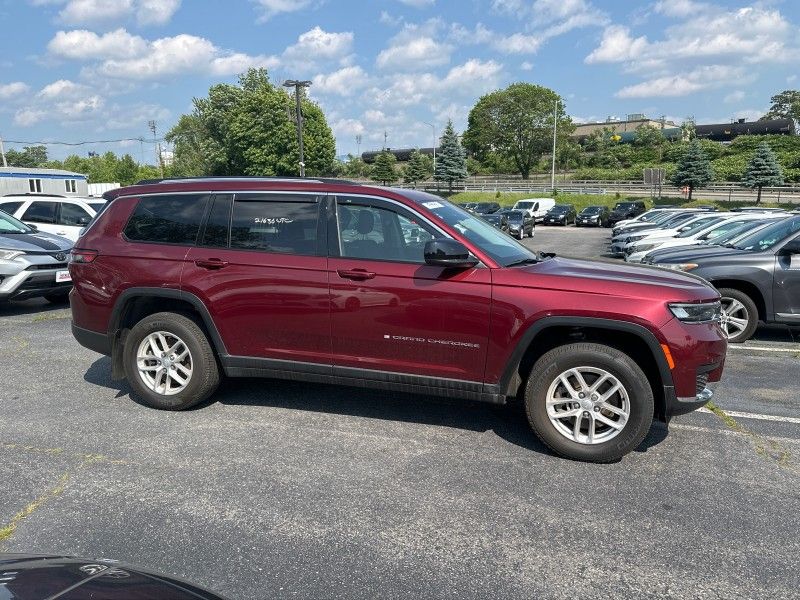 2022 Jeep Grand Cherokee L Laredo Image 3 of 34
