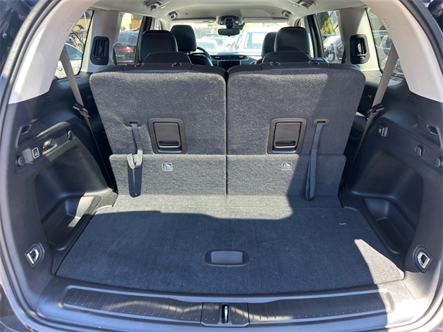 Vehicle image 11 of 32