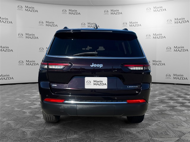 Vehicle image 6 of 32