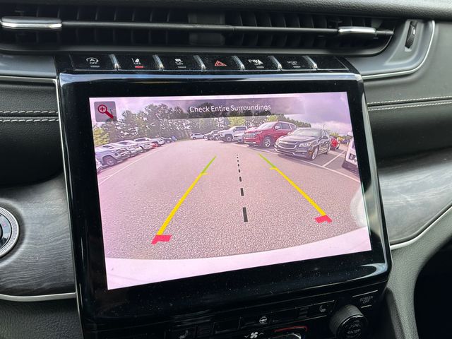 Vehicle image 14 of 18