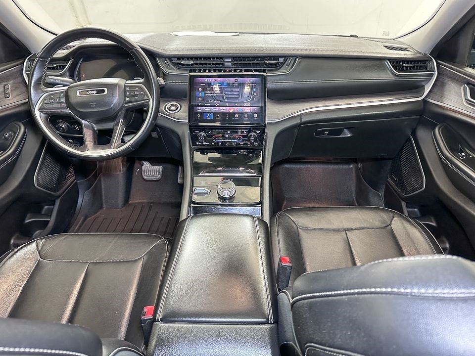 Vehicle image 23 of 78