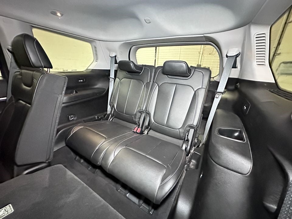 Vehicle image 19 of 78