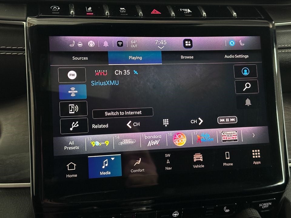 Vehicle image 33 of 78