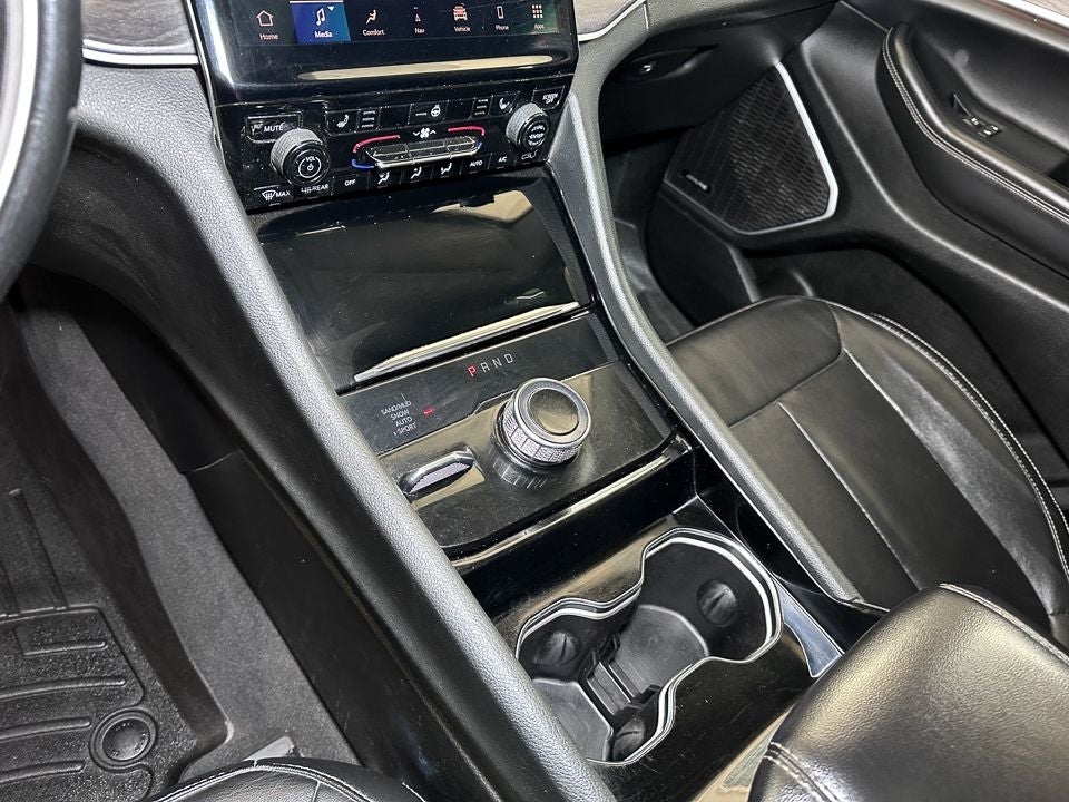 Vehicle image 44 of 78