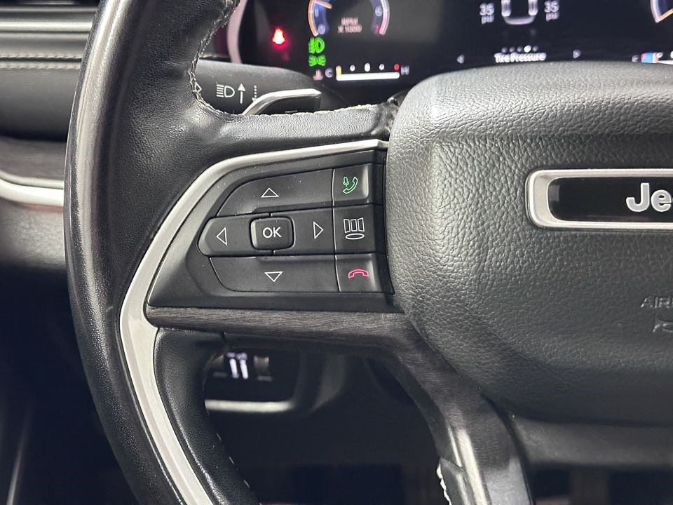 Vehicle image 67 of 78