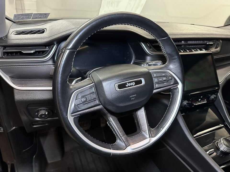 Vehicle image 24 of 78