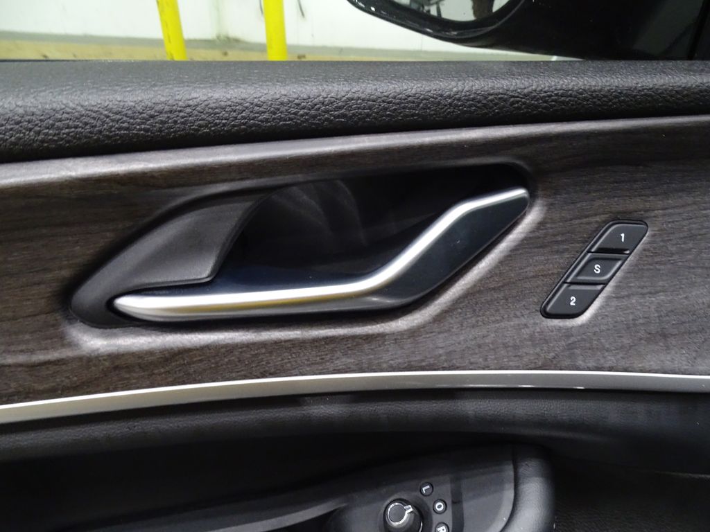 Vehicle image 15 of 55