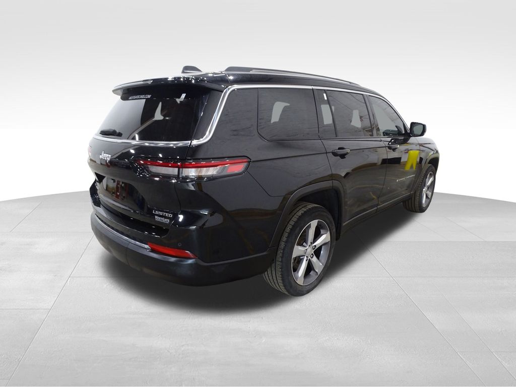 Vehicle image 4 of 55