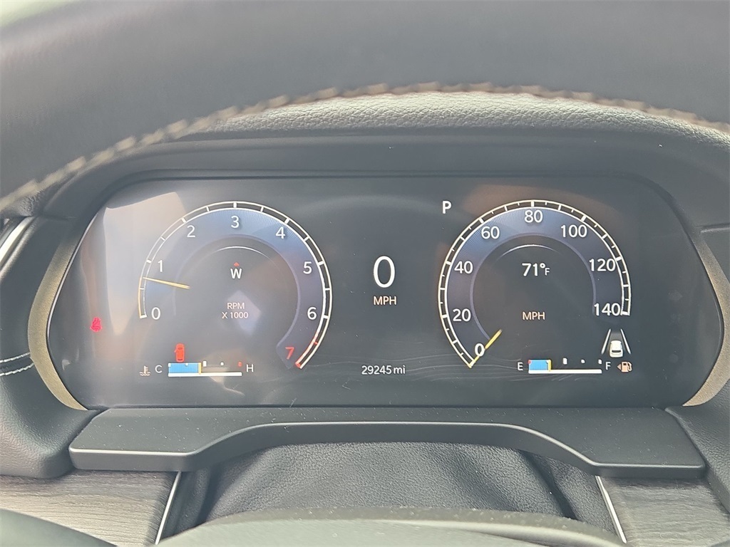 Vehicle image 23 of 40