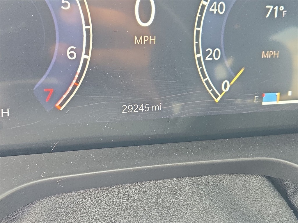 Vehicle image 24 of 40