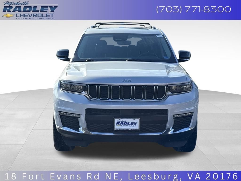2022 Jeep Grand Cherokee L Limited Image 2 of 23