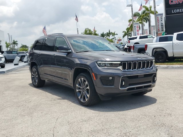 Vehicle image 3 of 31