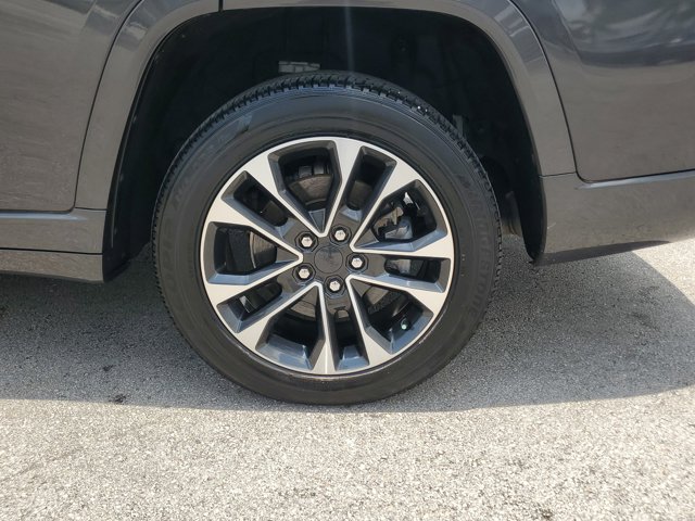 Vehicle image 28 of 31