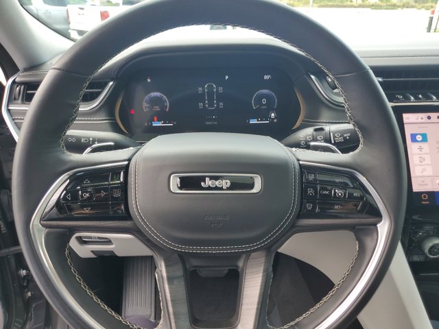 Vehicle image 20 of 31