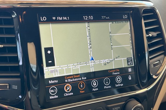 Vehicle image 19 of 30