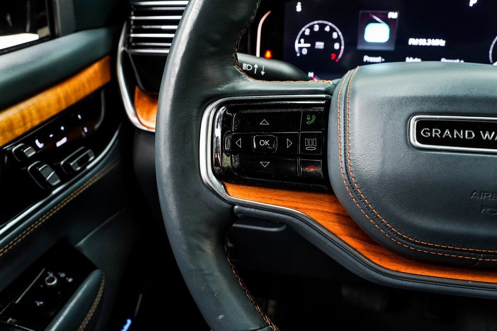 2022 Jeep Grand Wagoneer Series II Image 17 of 49