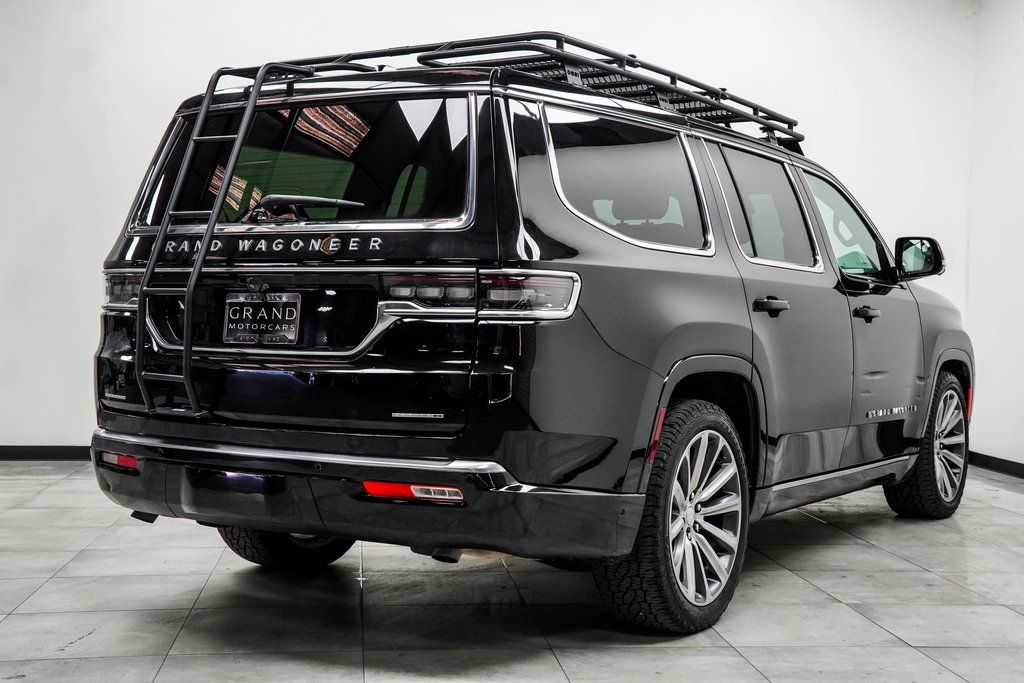 2022 Jeep Grand Wagoneer Series II Image 6 of 49