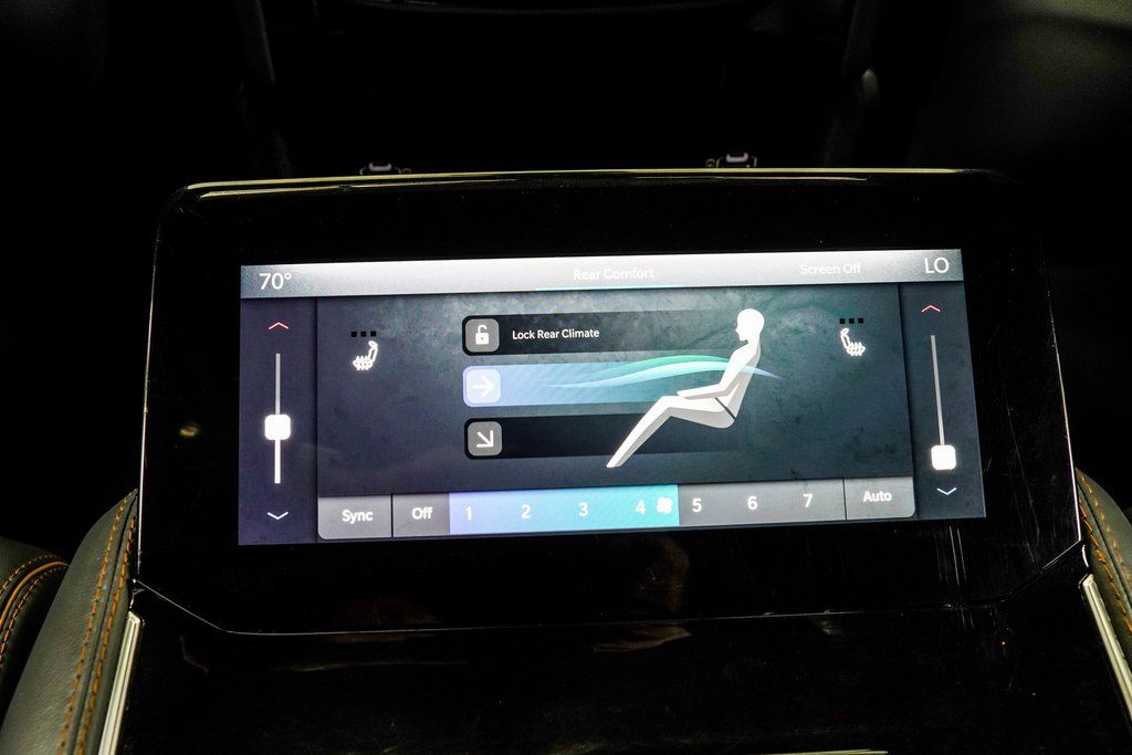 2022 Jeep Grand Wagoneer Series II Image 38 of 49