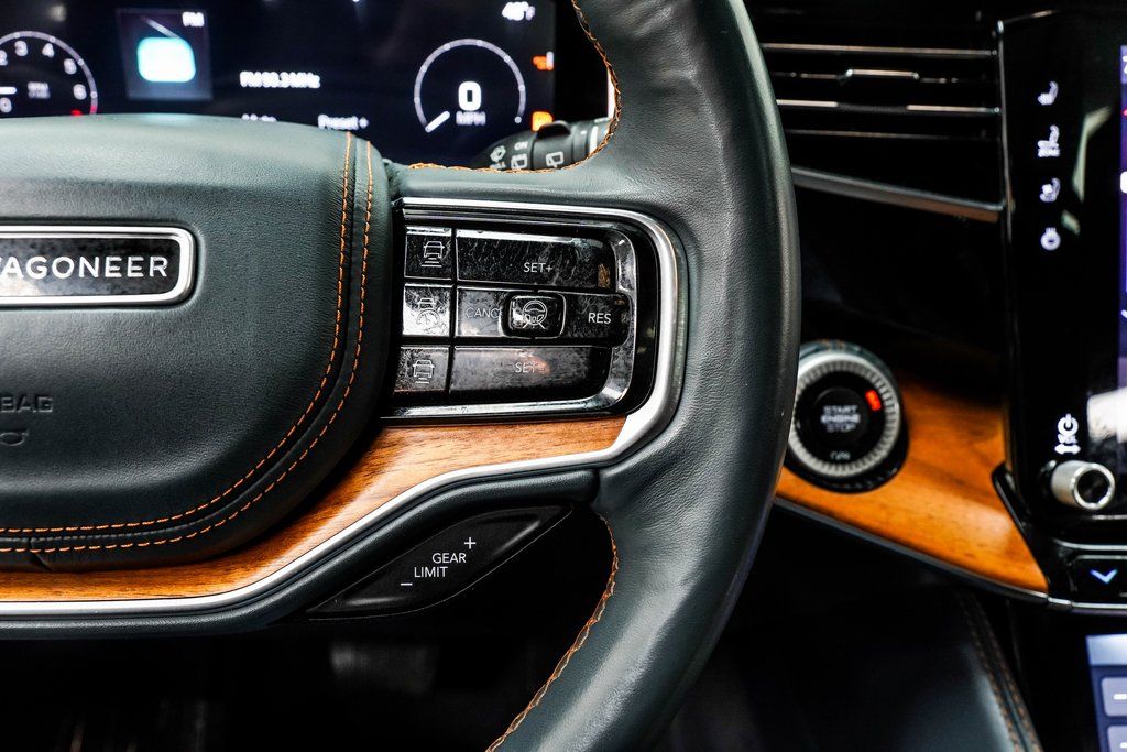 2022 Jeep Grand Wagoneer Series II Image 46 of 49