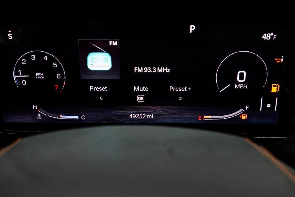 2022 Jeep Grand Wagoneer Series II Image 18 of 49