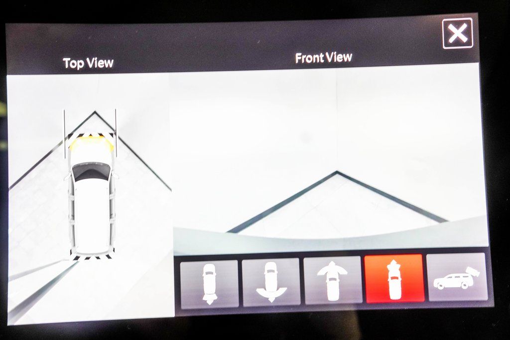 2022 Jeep Grand Wagoneer Series II Image 26 of 49