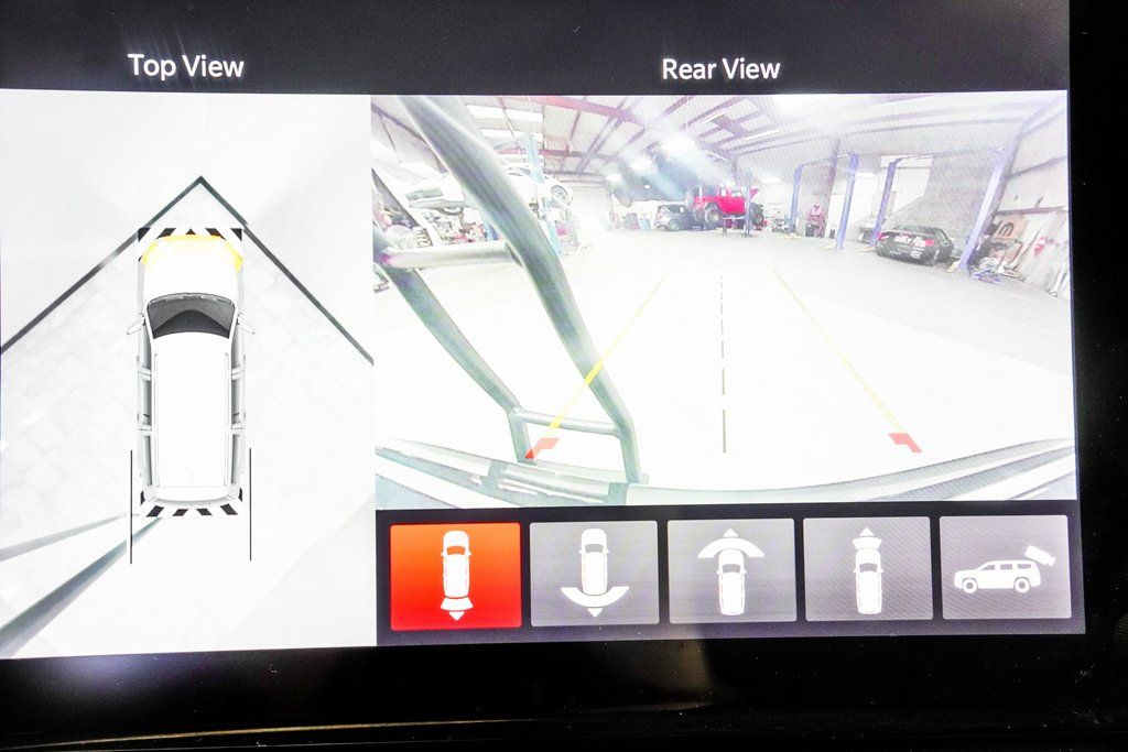 2022 Jeep Grand Wagoneer Series II Image 20 of 49