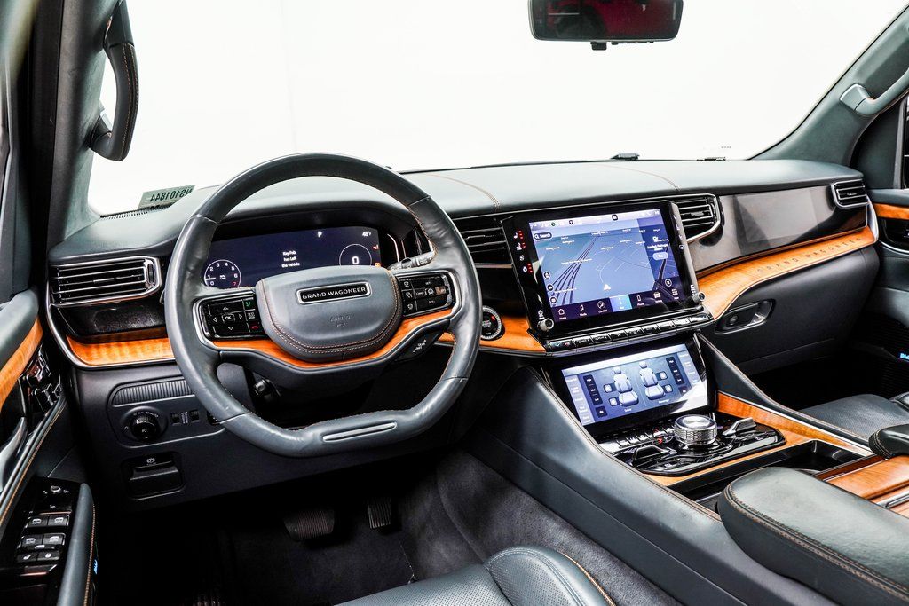 2022 Jeep Grand Wagoneer Series II Image 13 of 49