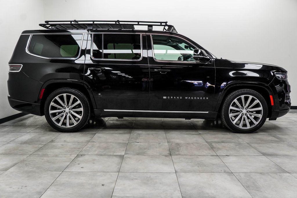 2022 Jeep Grand Wagoneer Series II Image 5 of 49