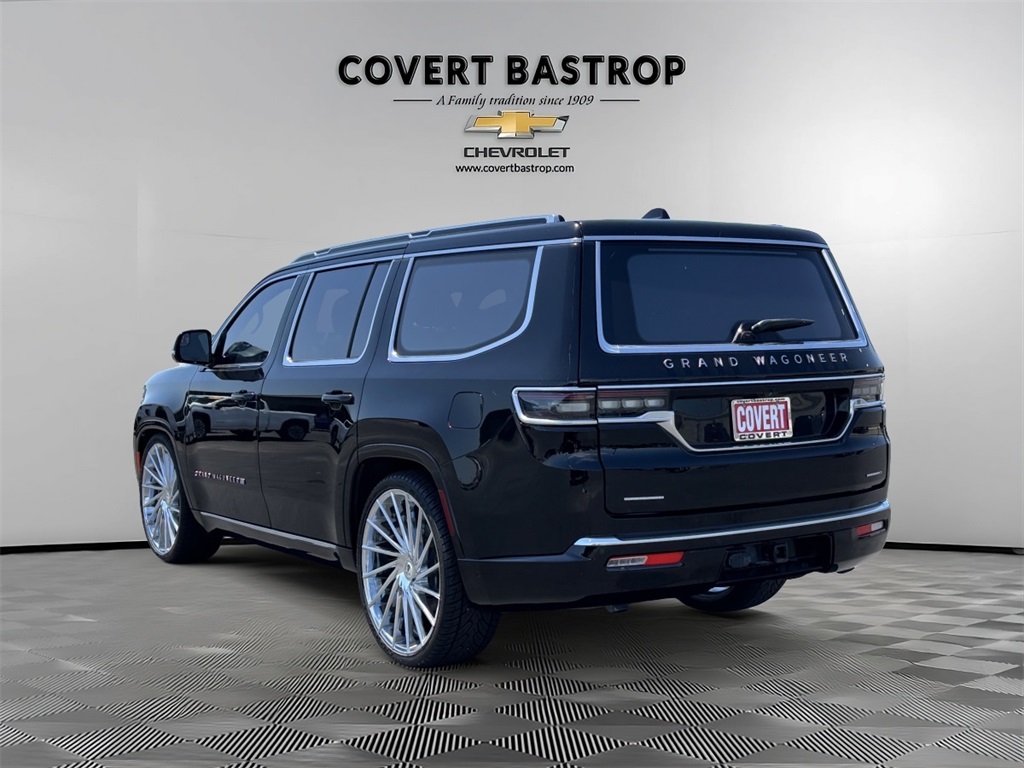 Vehicle image 4 of 40